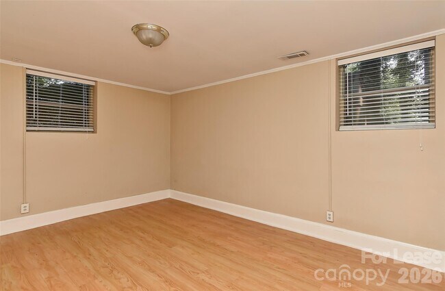 Building Photo - 1215 Sewickley Dr