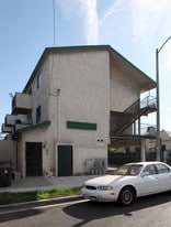 Building Photo - 936 N Washington Pl