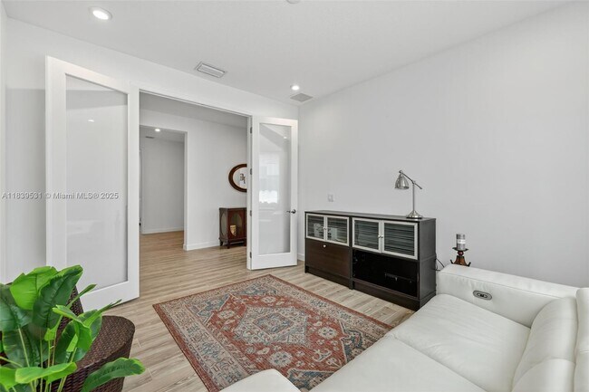 Building Photo - 10407 SW Aquila Wy
