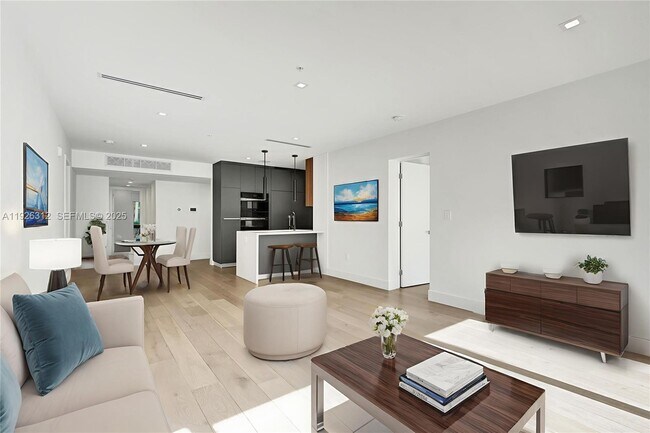 Building Photo - 200 Sunrise Dr