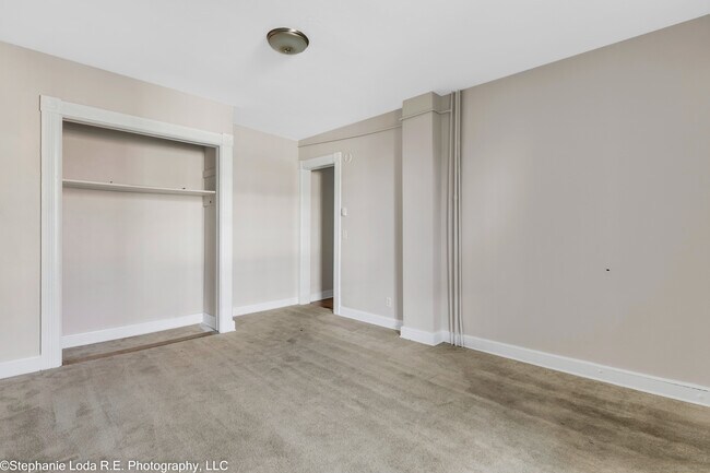 Building Photo - 82 Water St