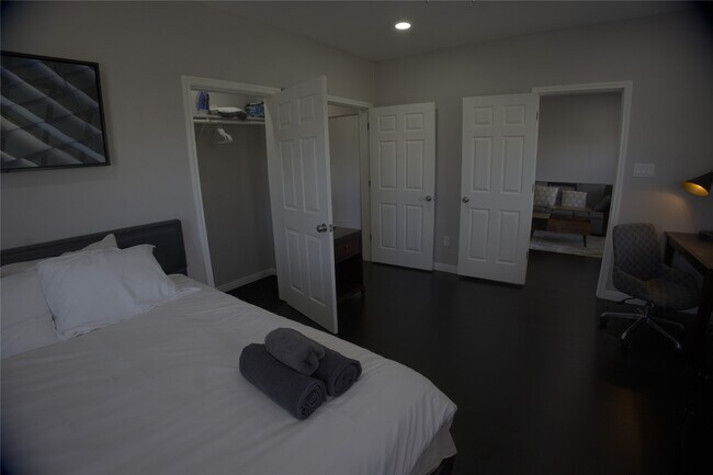 Building Photo - 2824 Blodgett St