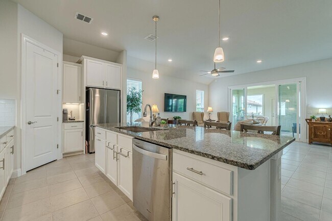 Building Photo - 144 Trotting Bear Ln