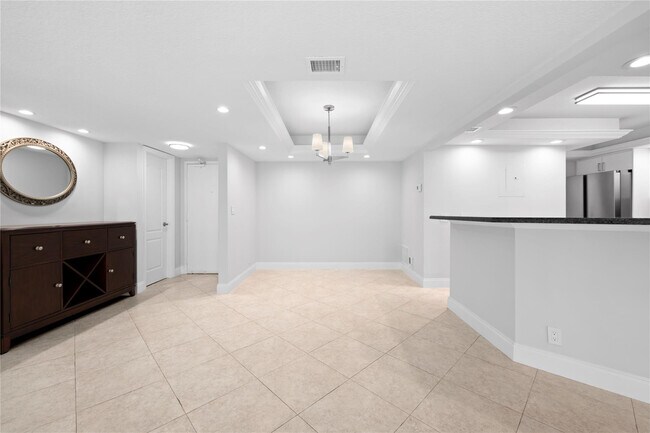 Building Photo - 3500 Galt Ocean Dr