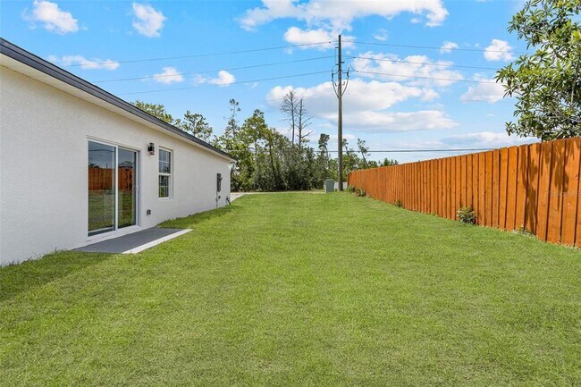 Building Photo - 5107 SW 164th Street Rd