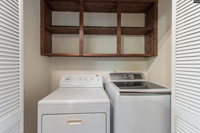 Building Photo - 357 Mansfield Cir