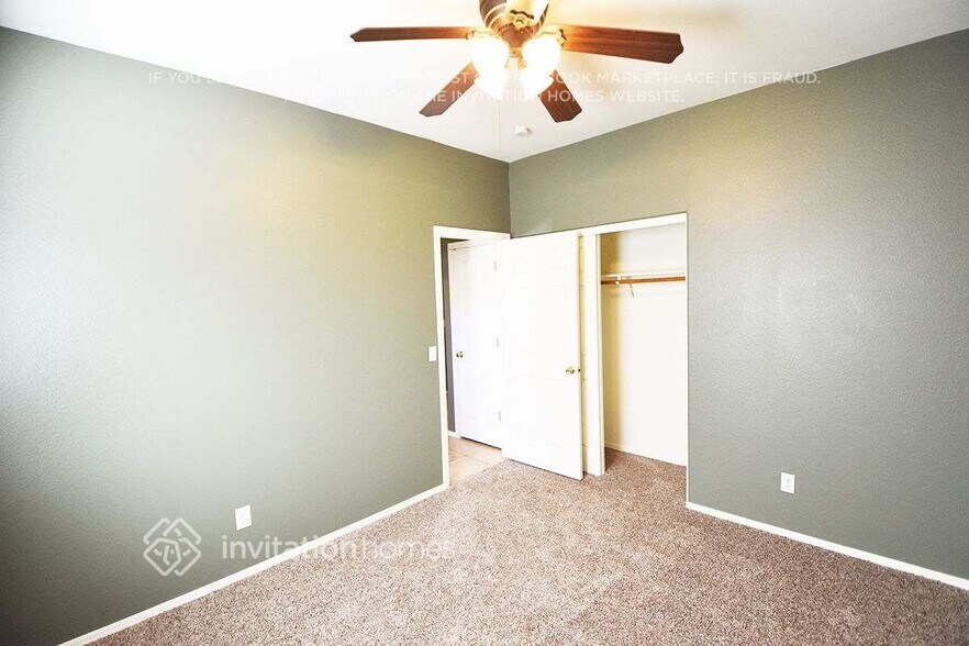 Building Photo - 14611 W Acapulco Ln