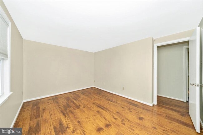 Building Photo - 106 Lamont Ln