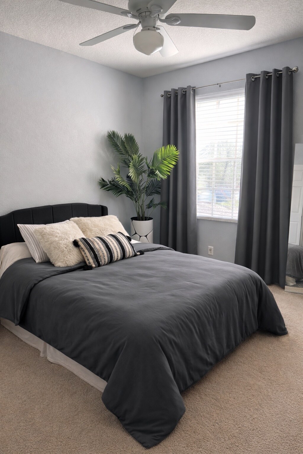 Building Photo - 5360 Mang Pl