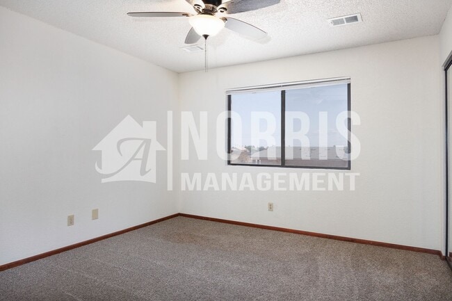 Building Photo - 15054 S Yava Rd