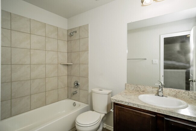 Building Photo - 5018 Blue Ranch