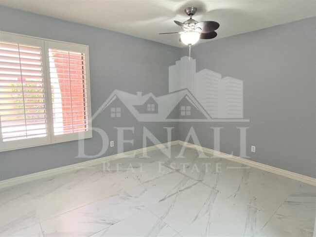 Building Photo - 4523 E Swilling Rd