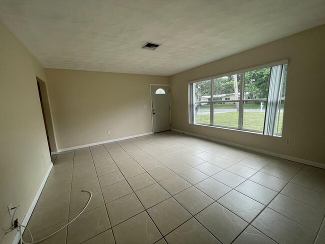 Building Photo - 177 E Laila Dr