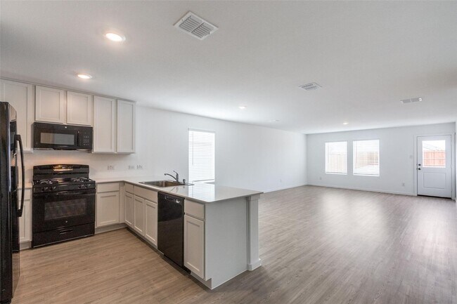 Building Photo - Brand-new home in McKinney’s Preserve at Honey Creek with spacious backyard, stylish interiors, c...