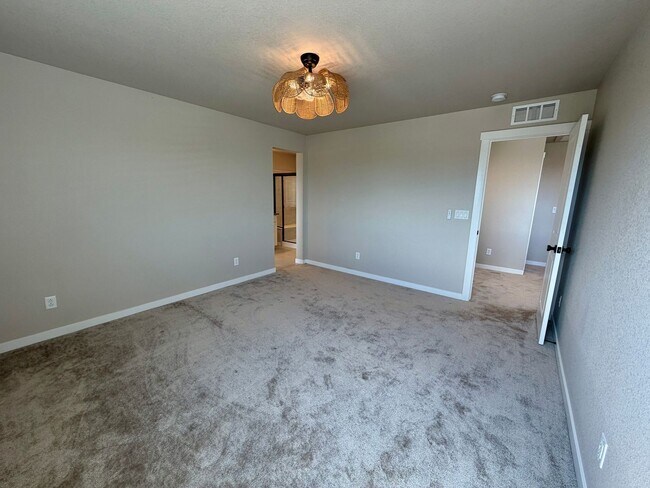 Building Photo - 1219 105th Avenue Ct