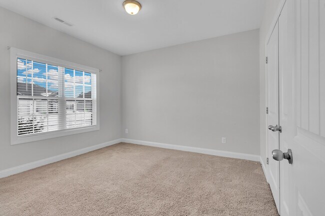 Building Photo - 1000 Abby Leigh Ave