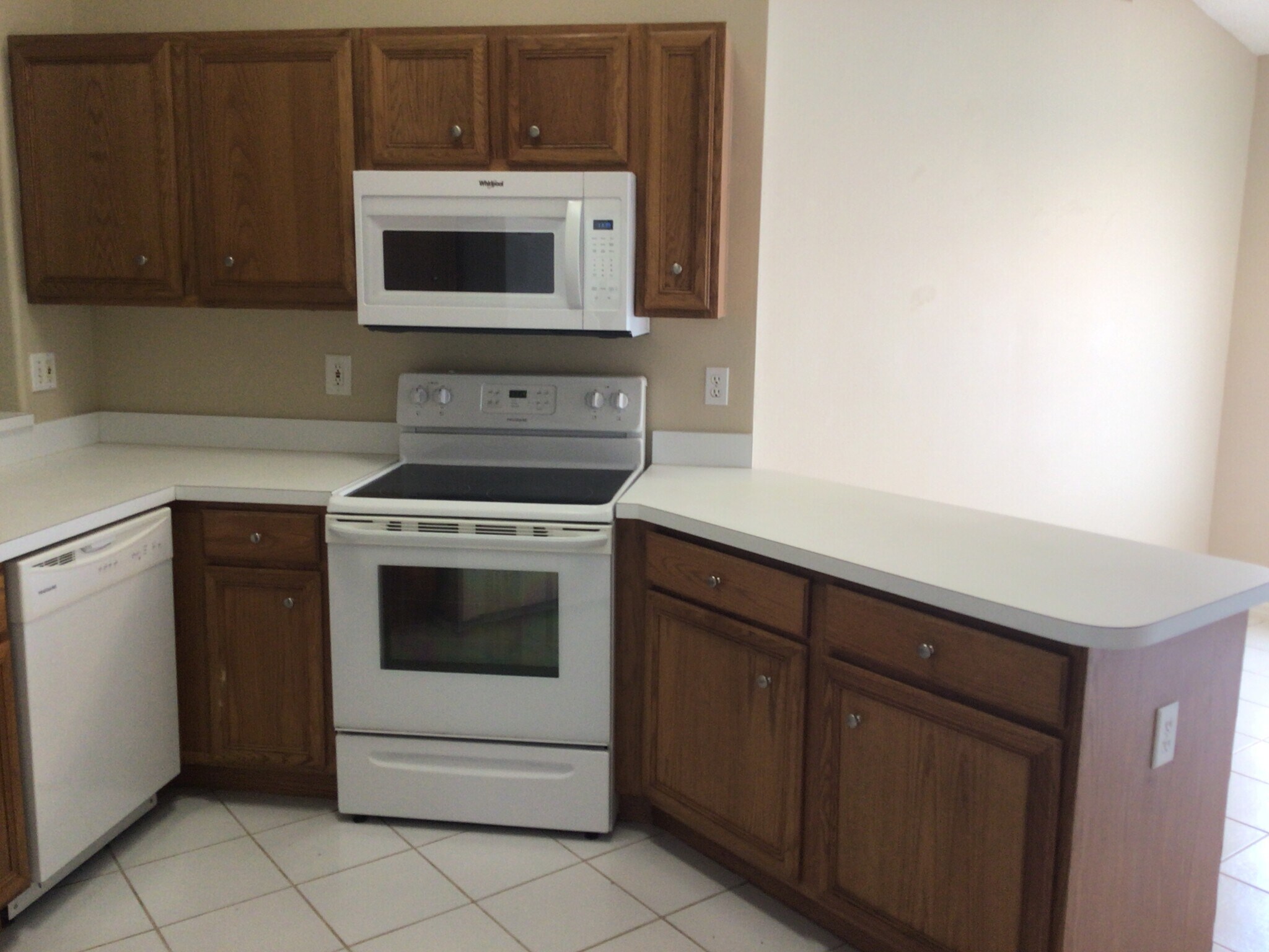 Building Photo - 1353 Crimson Clover Ln