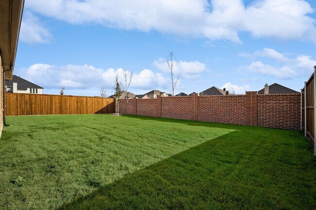 Building Photo - 364 Braves Wy