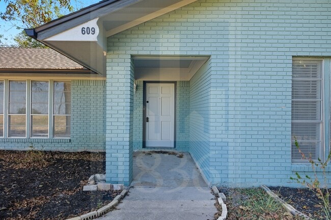 Building Photo - 609 Carlos G Parker Blvd NW