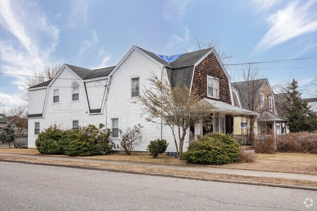 Primary Photo - 165 N Ocean Ave