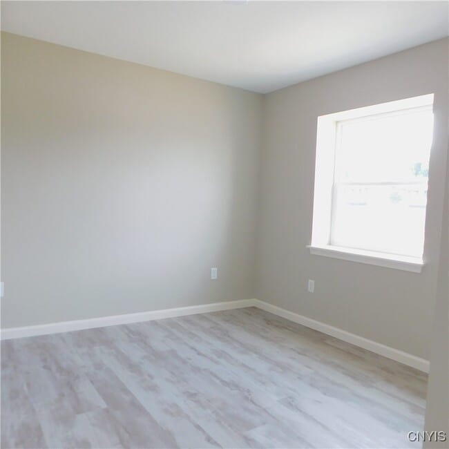 Building Photo - 413 S Main St