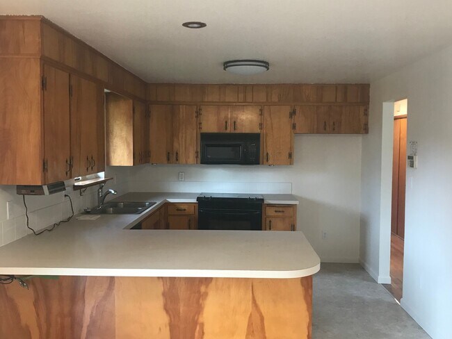 Building Photo - 3 Bed 1.75 Bath SFR Rambler Everett