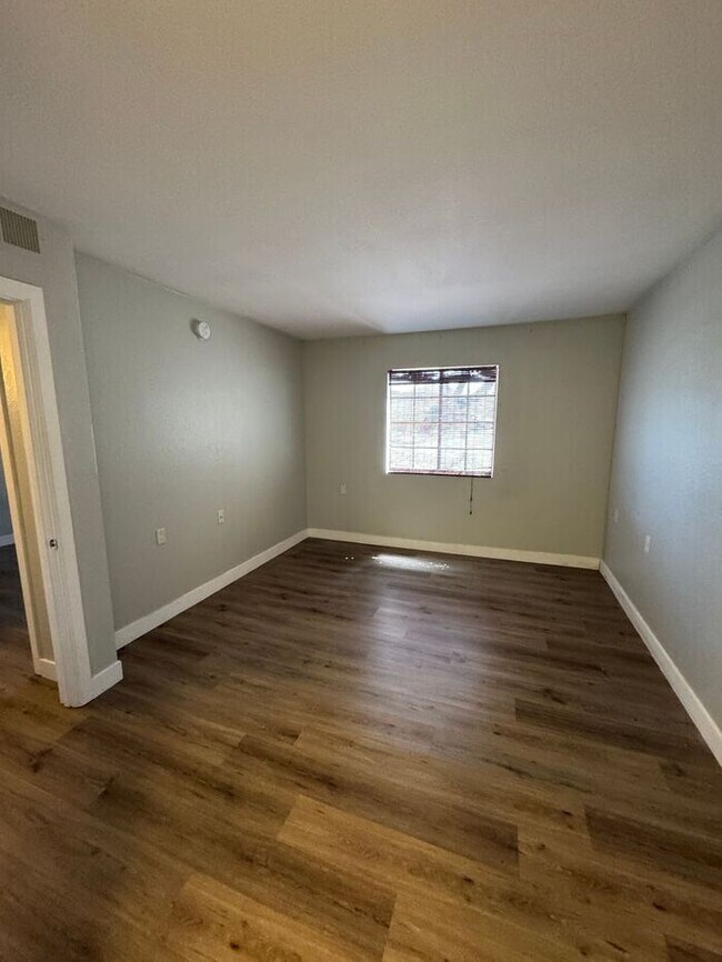 Building Photo - Charming 2 bedroom in Starr Pass