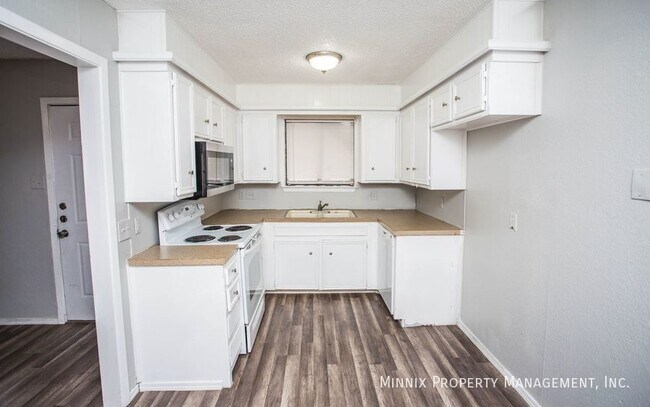 Building Photo - 7402 Waco Ave