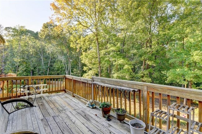 Building Photo - 236 Windy Cir