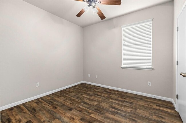 Building Photo - 253 Eagle Brook Ln