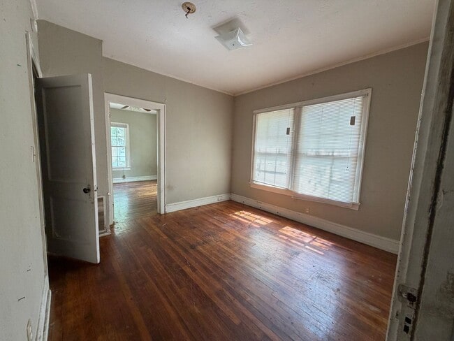 Building Photo - 6111 Lexington-