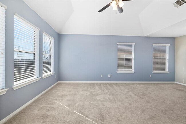 Building Photo - 700 Mandarin Flyway