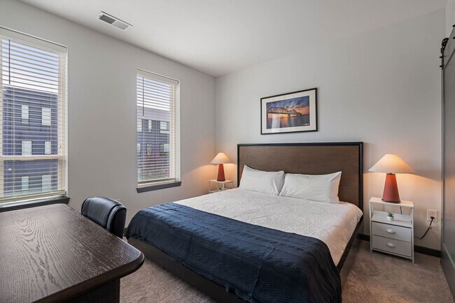 Building Photo - 6160 N Rural St