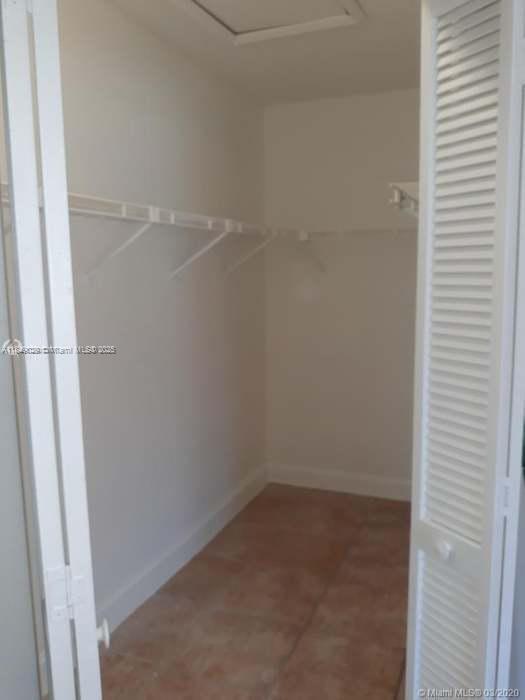 Building Photo - 11415 SW 149th Ct
