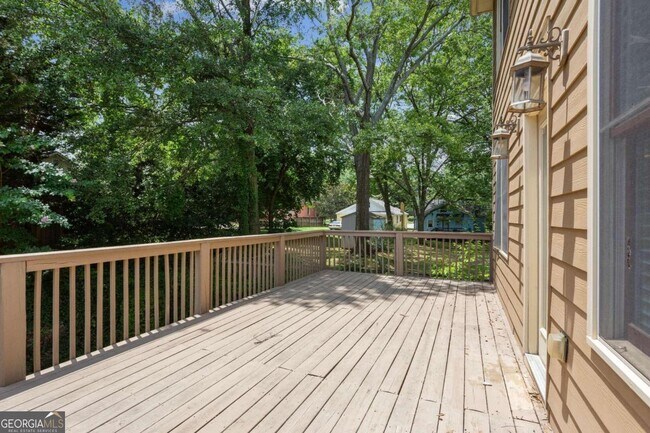 Building Photo - 1316 Egan Way