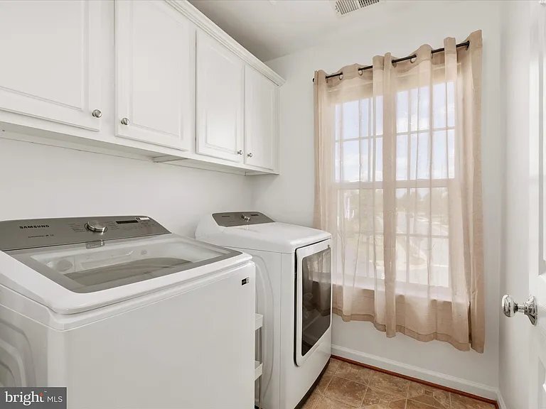 Building Photo - 109 Starburst Street