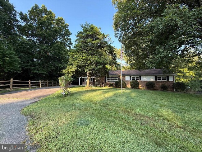 Building Photo - 29781 Oak Rd