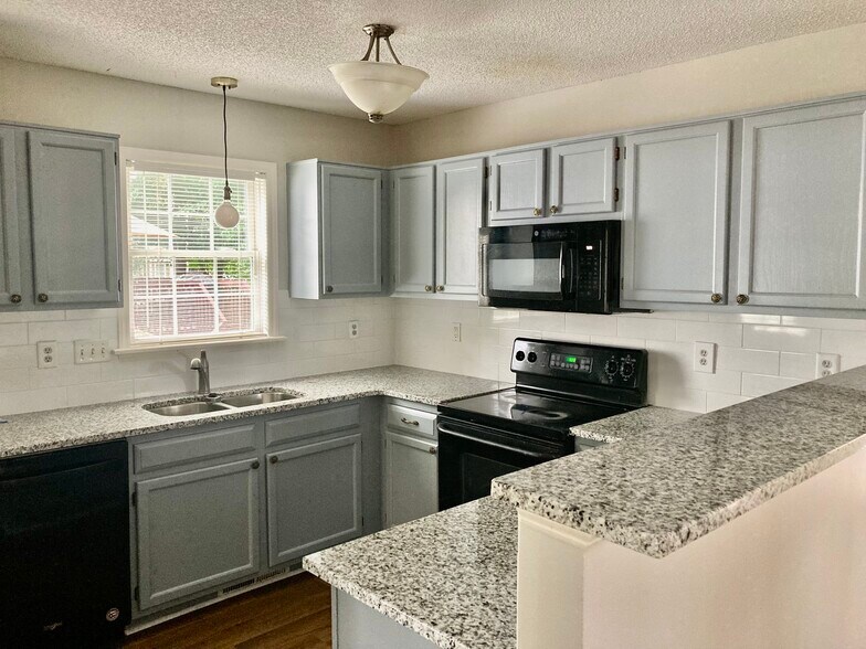 Building Photo - 1237 Beringer Forest Ct