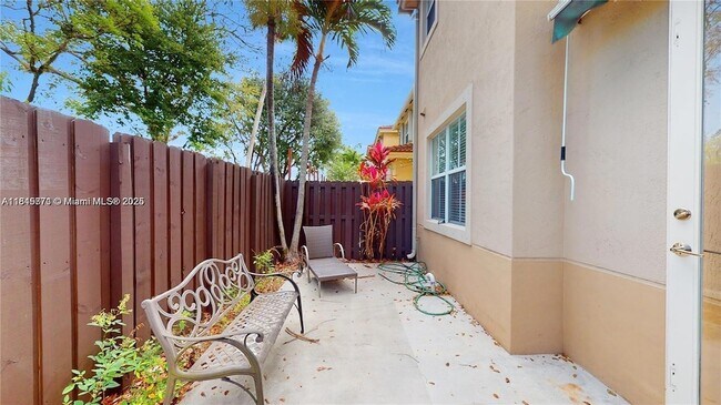 Building Photo - 12281 SW 121st Terrace
