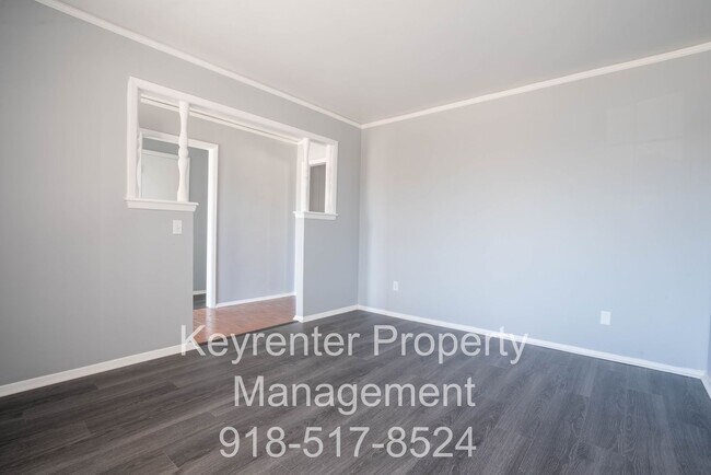 Building Photo - 4 Bedroom Home Available For Immediate Move In!!