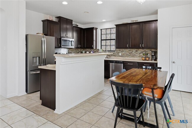 Building Photo - 1083 Tumbleweed Trail