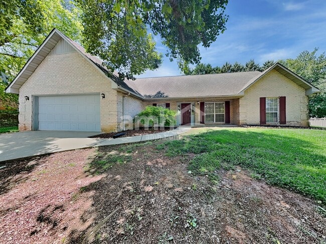 Building Photo - 721 Mize Farm Ct