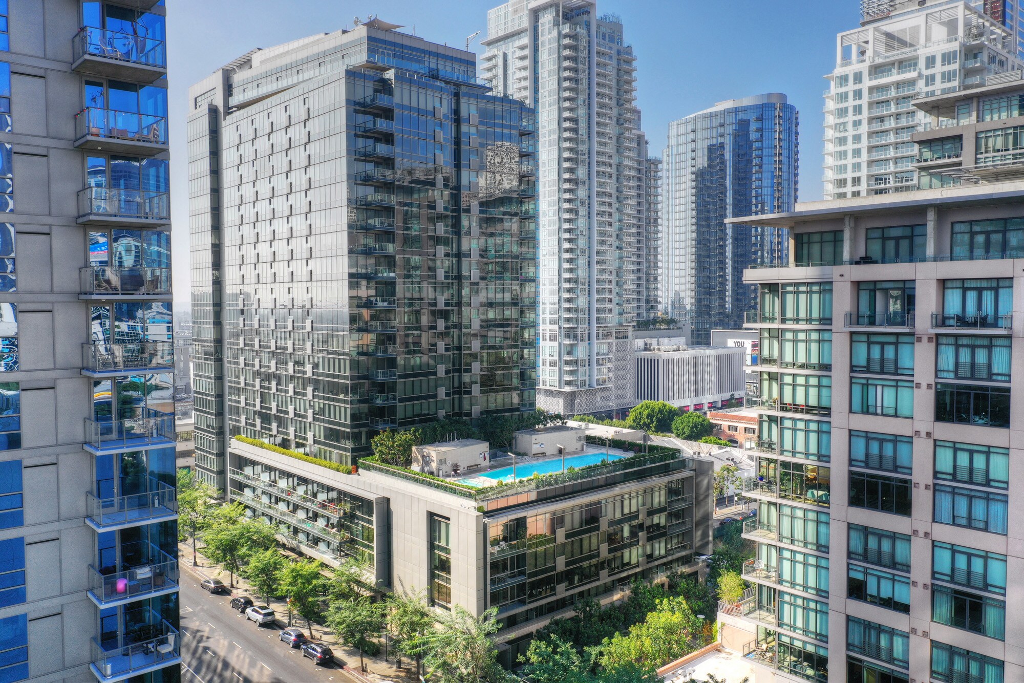 Building Photo - 1155 S Grand Ave