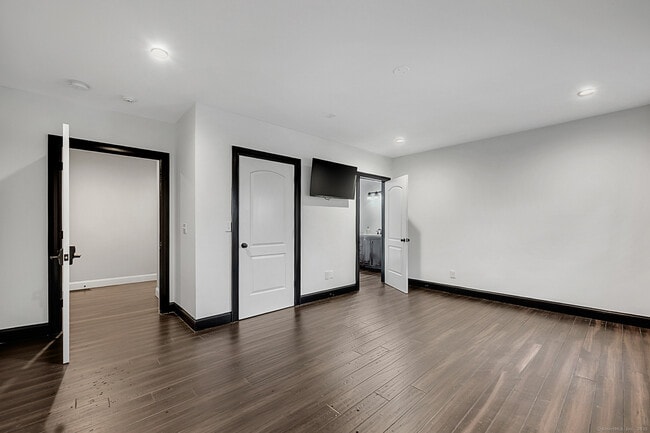 Building Photo - 46 West St