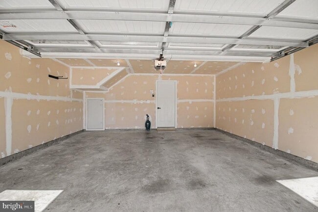 Building Photo - 18143 Red Mulberry Rd