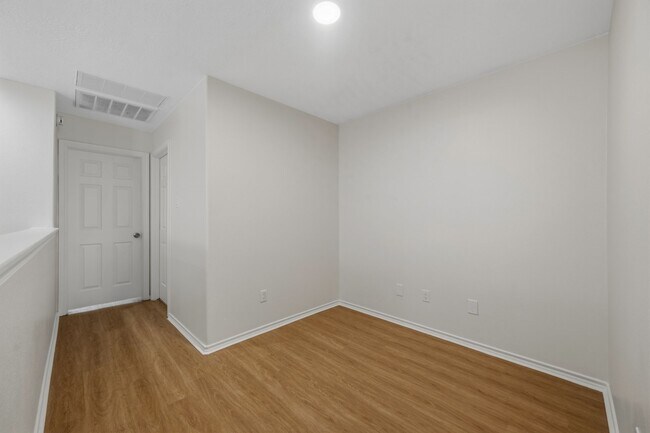 Building Photo - 17602 Bering Bridge Ln