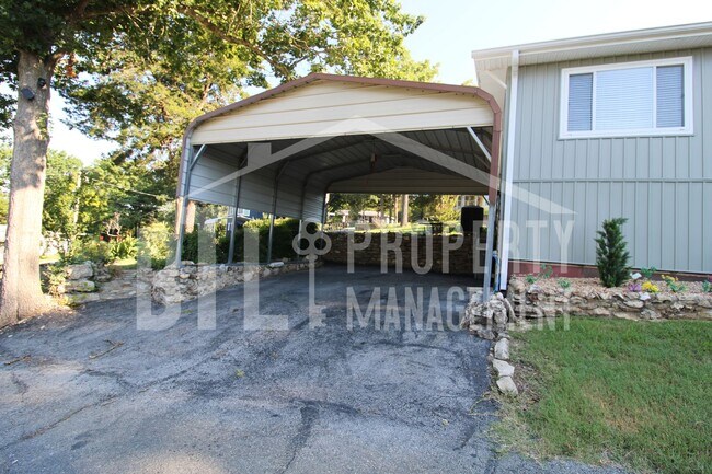Building Photo - Fully Furnished Cape Fair Home Near Table Rock Lake