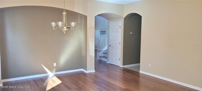 Building Photo - 1721 Saffron Plum Ln