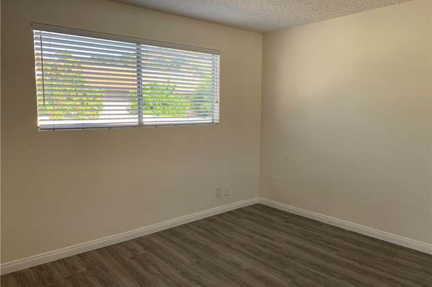 Building Photo - 656 Lemar Park Dr