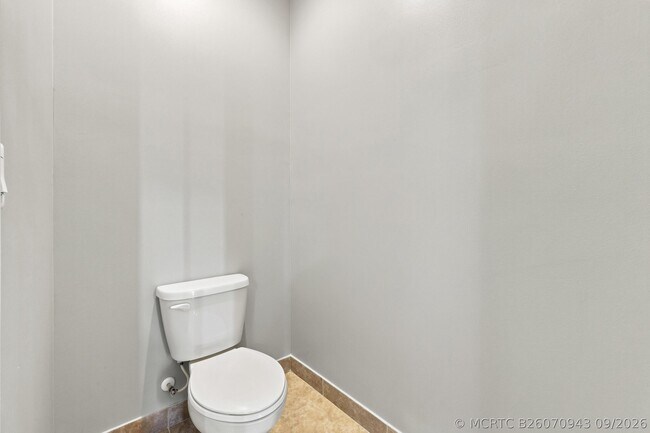 Building Photo - 4585 Tara Cove Way